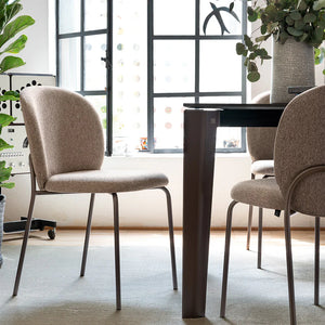 Cozy Mid Chair